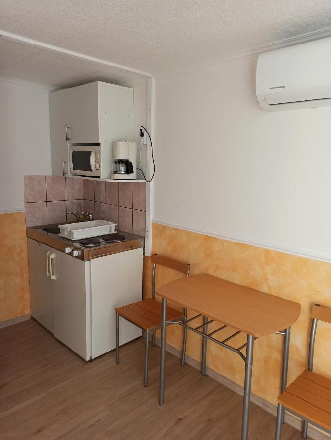Anikó Apartmanház Balatonföldvár Kültér fotó