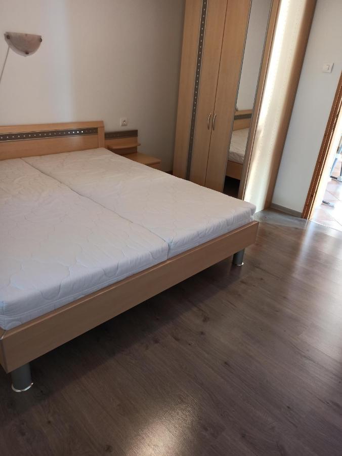 Anikó Apartmanház Balatonföldvár Kültér fotó