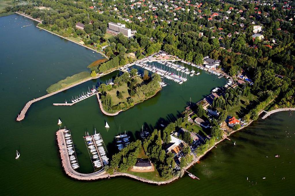Anikó Apartmanház Balatonföldvár Kültér fotó