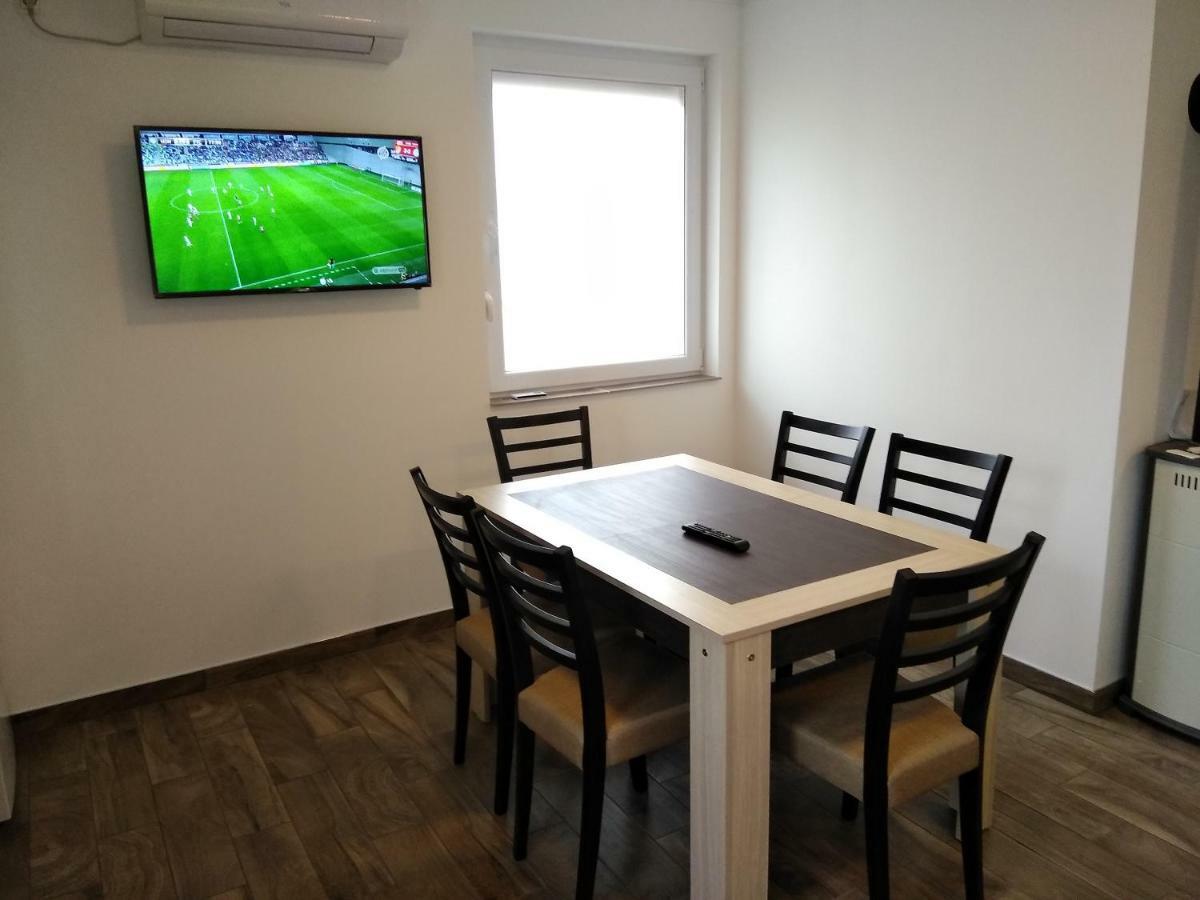 Anikó Apartmanház Balatonföldvár Kültér fotó